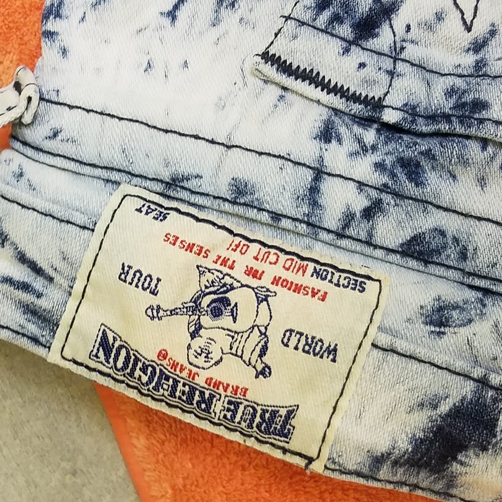 True Religion Shorts - Picture 5 of 5